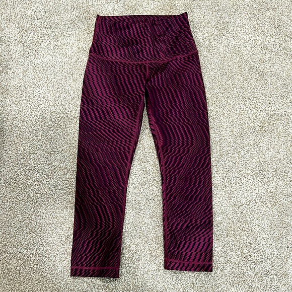 Lululemon Align Crop 23”  - brand new condition. Size 6. High-rise - Picture 1 of 3